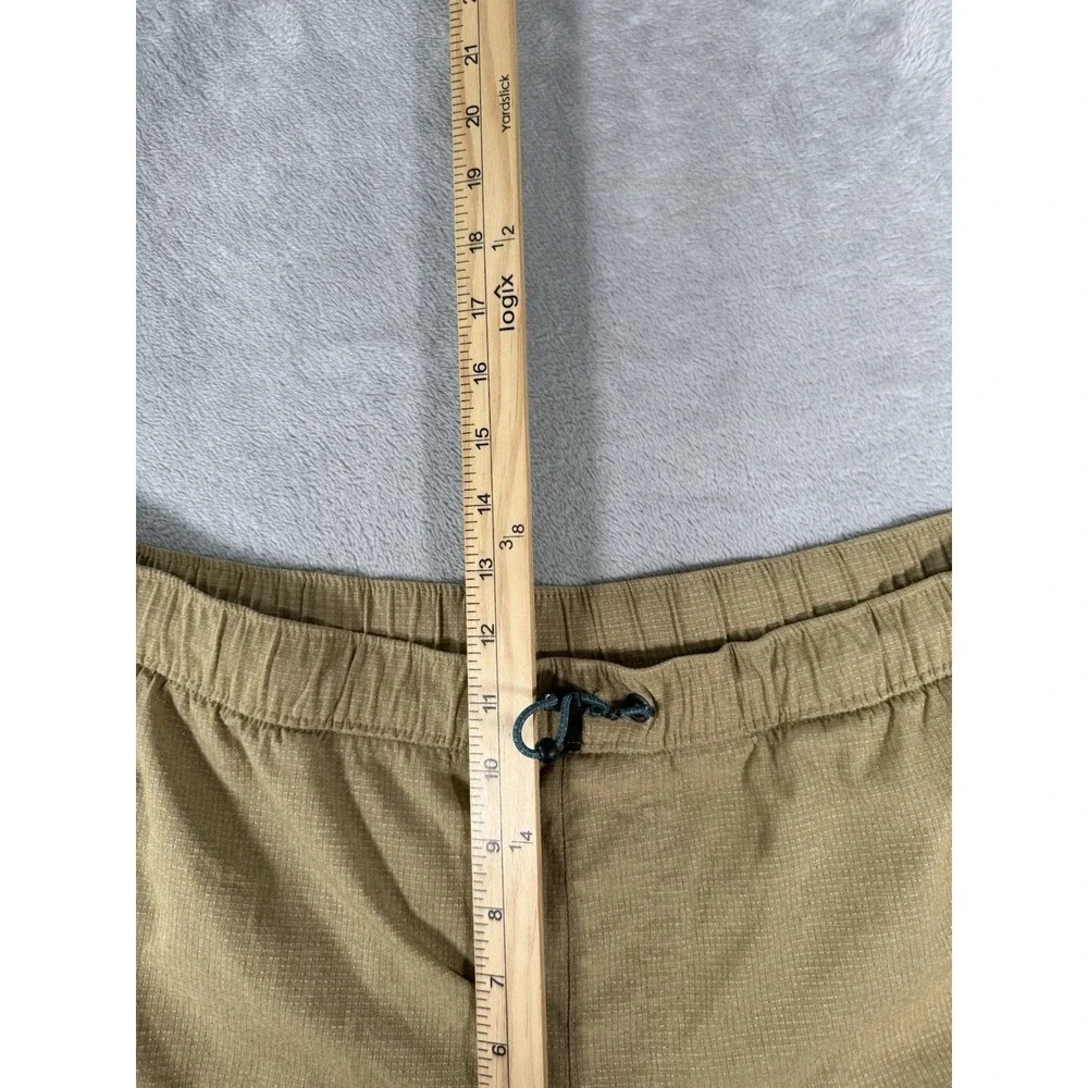 Eddie Bauer Shorts Mens 2XL Brown Travex Pull‎ On Hiking Outdoor